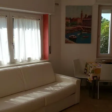 Ivan Villa Lazise